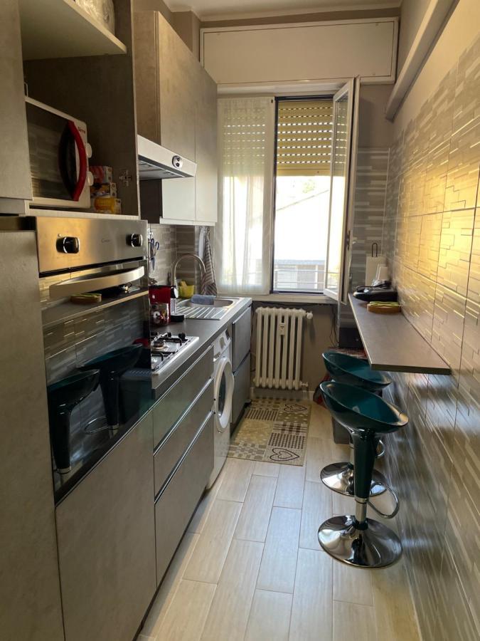 Casa Iris Lejlighed Rozzano Eksteriør billede