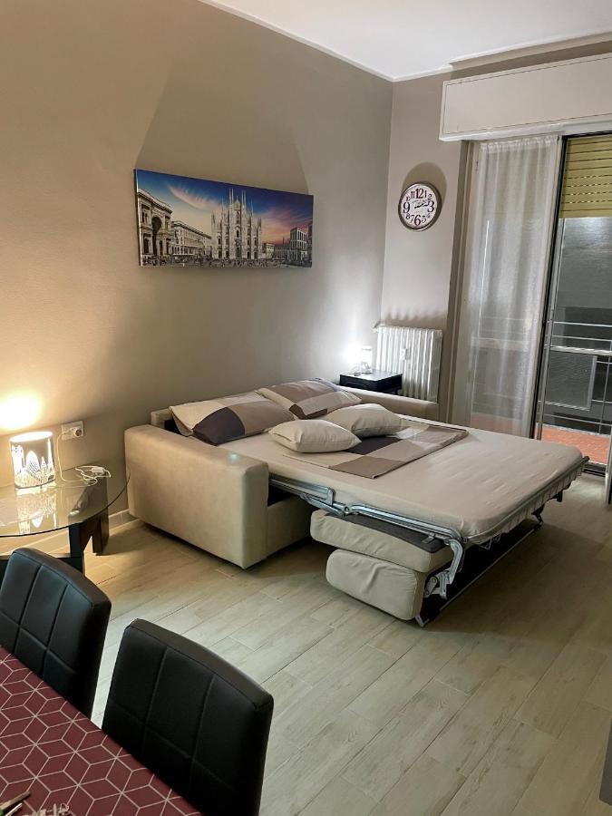 Casa Iris Lejlighed Rozzano Eksteriør billede