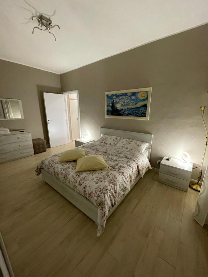 Casa Iris Lejlighed Rozzano Eksteriør billede